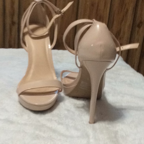Nude heels - Picture 4 of 4